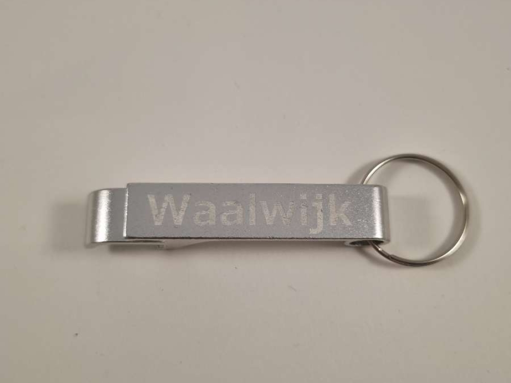 Jesse en Ruben  bier en flessen opener