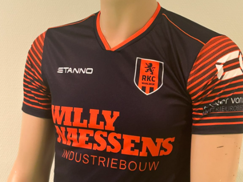 Voetbalshirt tweede hands